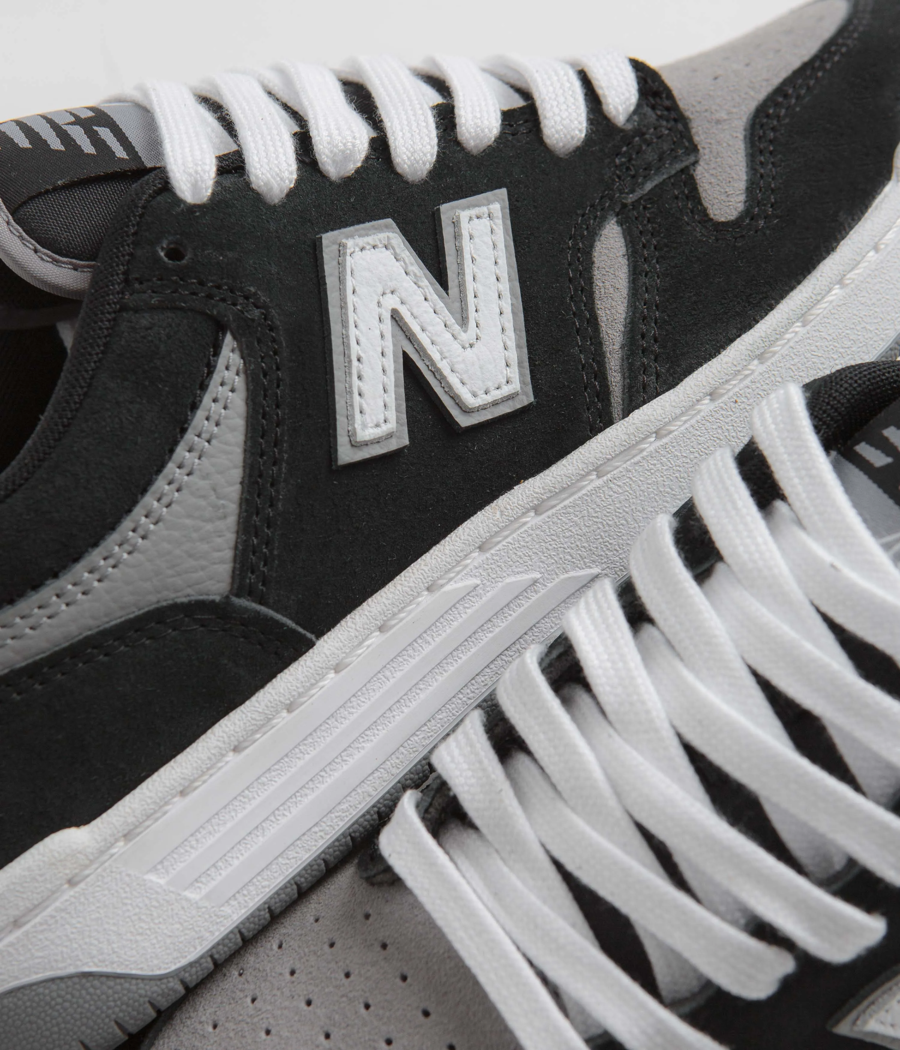 New Balance Numeric 480 Shoes - Black / White