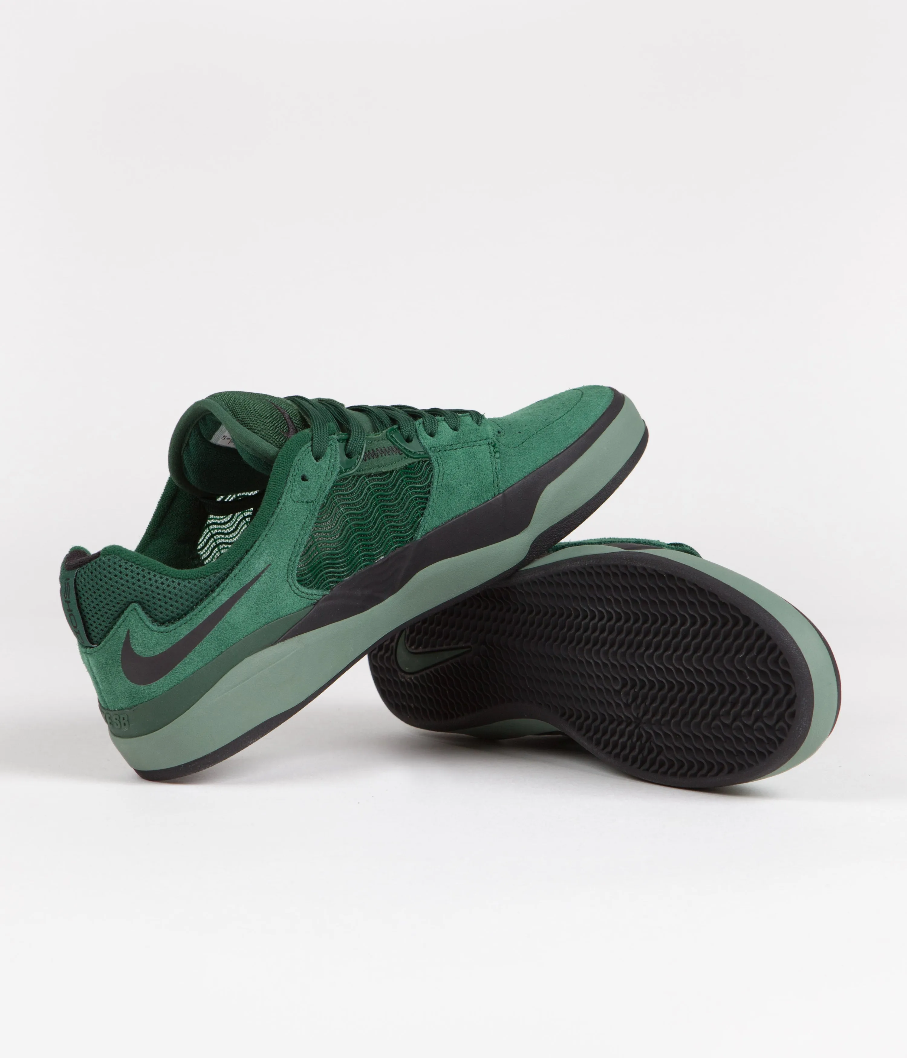 Nike SB Ishod Shoes - Gorge Green / Black - Dutch Green - Black