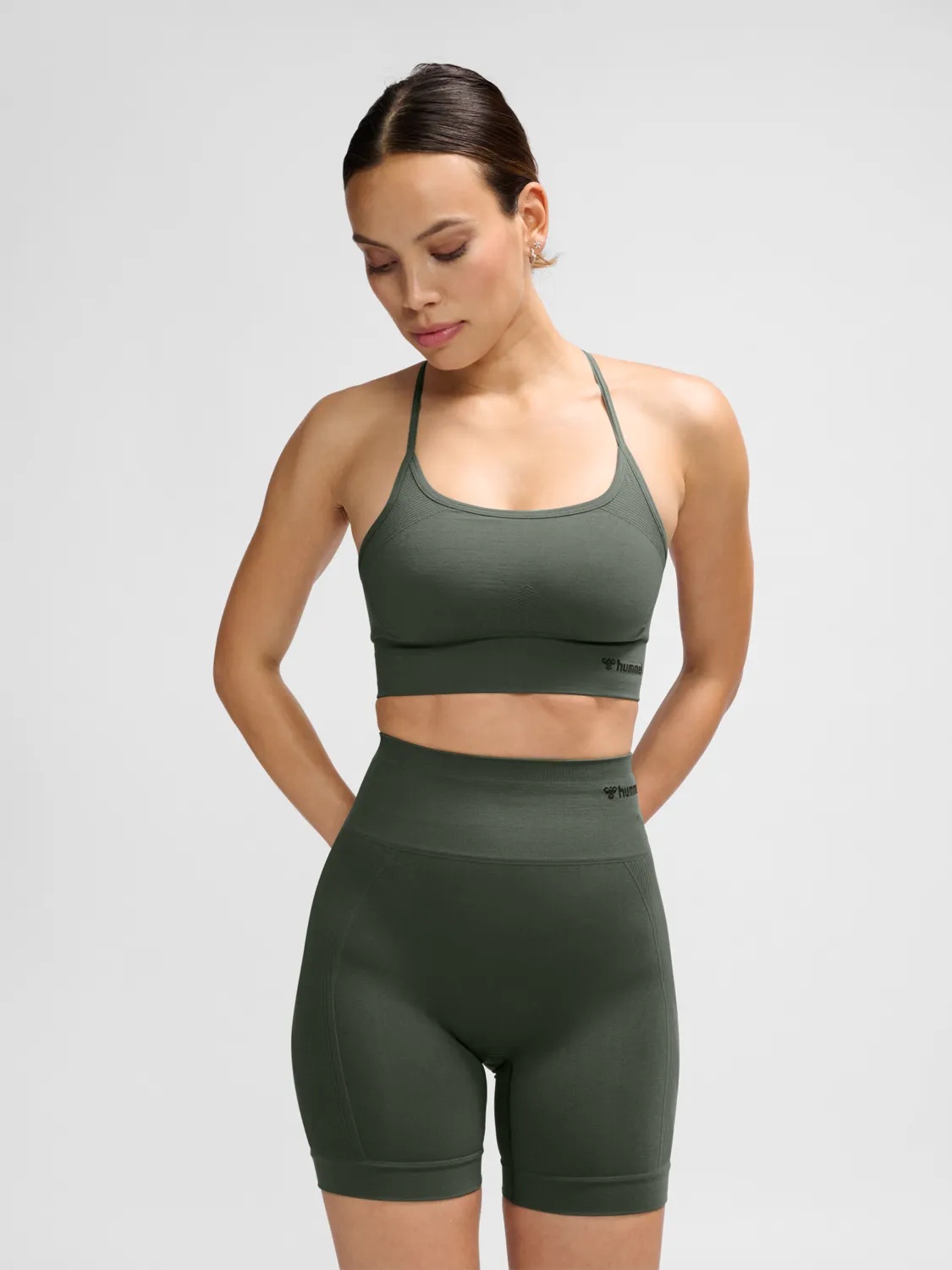 Seamless sports top